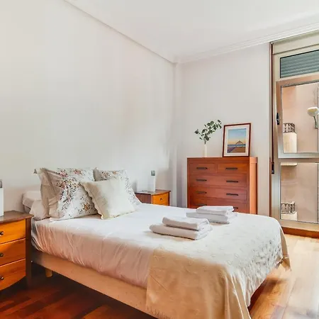Apartment Home2book Comfy Center Triana